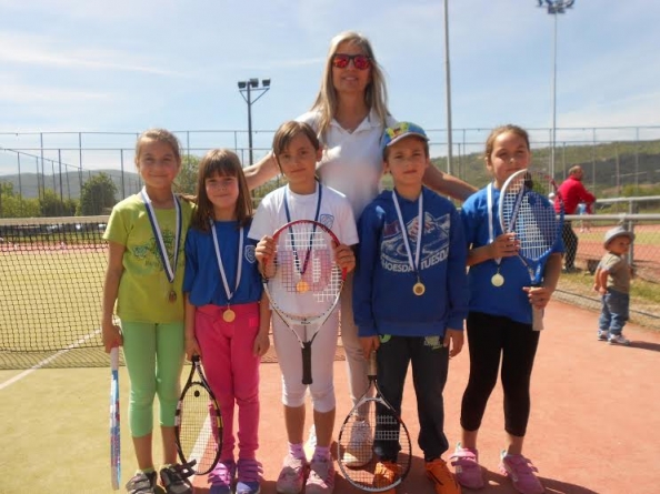 Δωρεάν μαθήματα τένις για... πιτσιρικάδες από τον Όμιλο Αντισφαίρισης Νάουσας